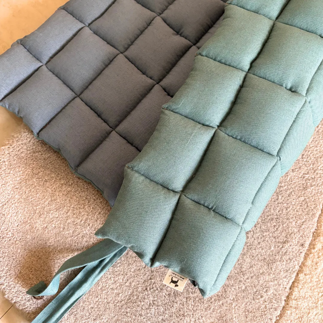PoochMate Blue & Green Linen Quilted Dog Mat
