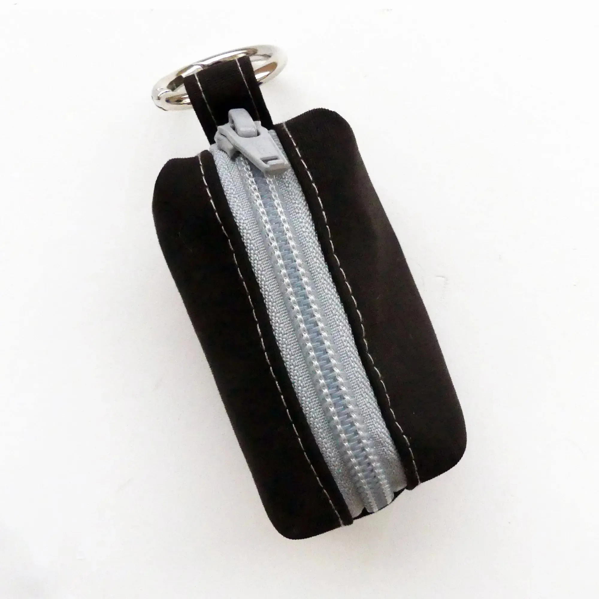 Precision Fit Nylon Poop Bag Holder Matching Leads and Harnesses