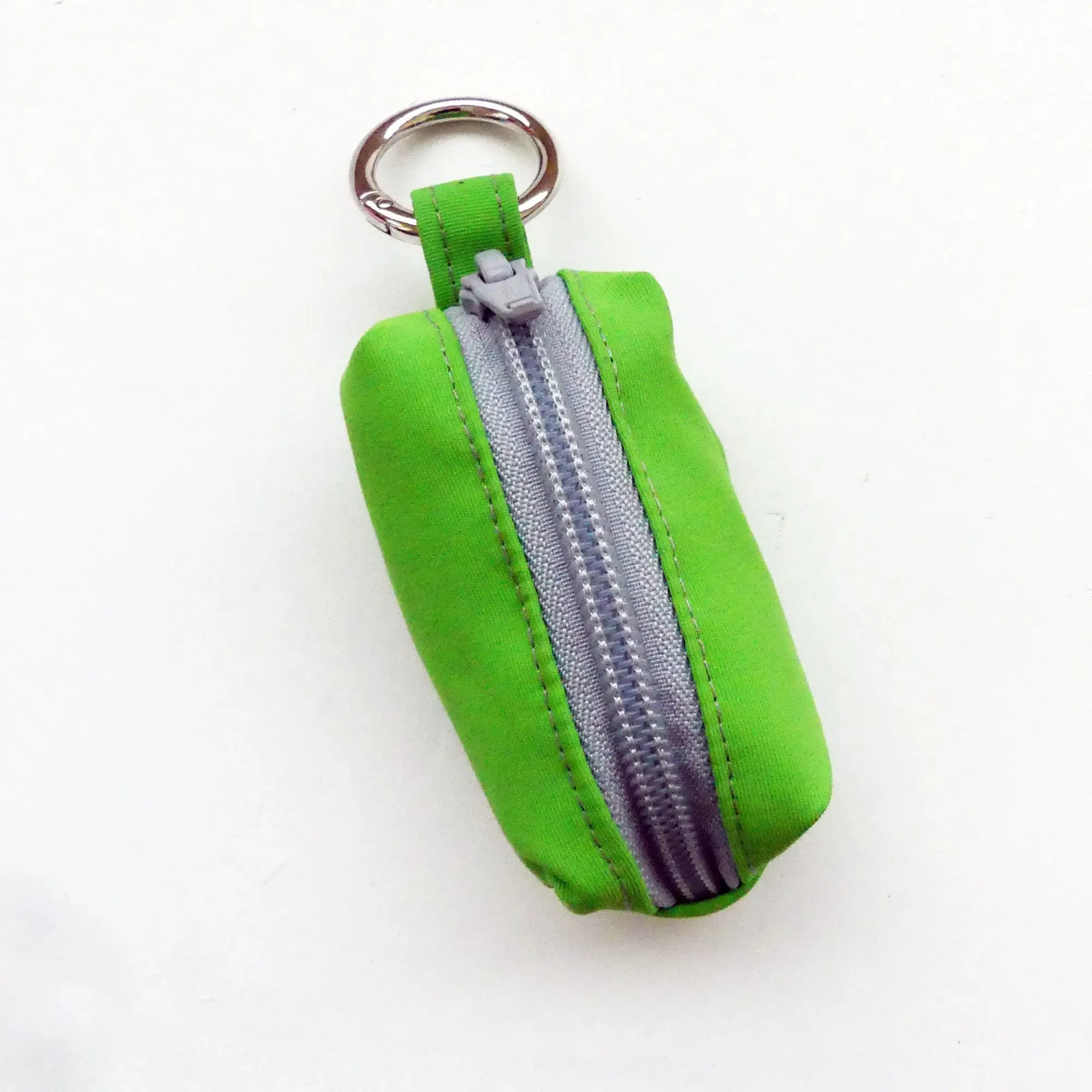 Precision Fit Nylon Poop Bag Holder Matching Leads and Harnesses